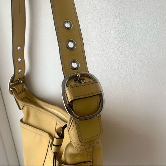 Y2K Coach Vintage Hobo Shoulder Handbag M0893-F13354 Butter Yellow Leather - Picture 4 of 16